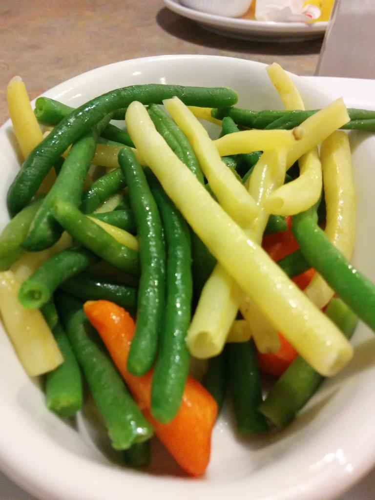 CourtHoman's tweet photo. Lunch with the gram http://t.co/b0VPhMWYoX