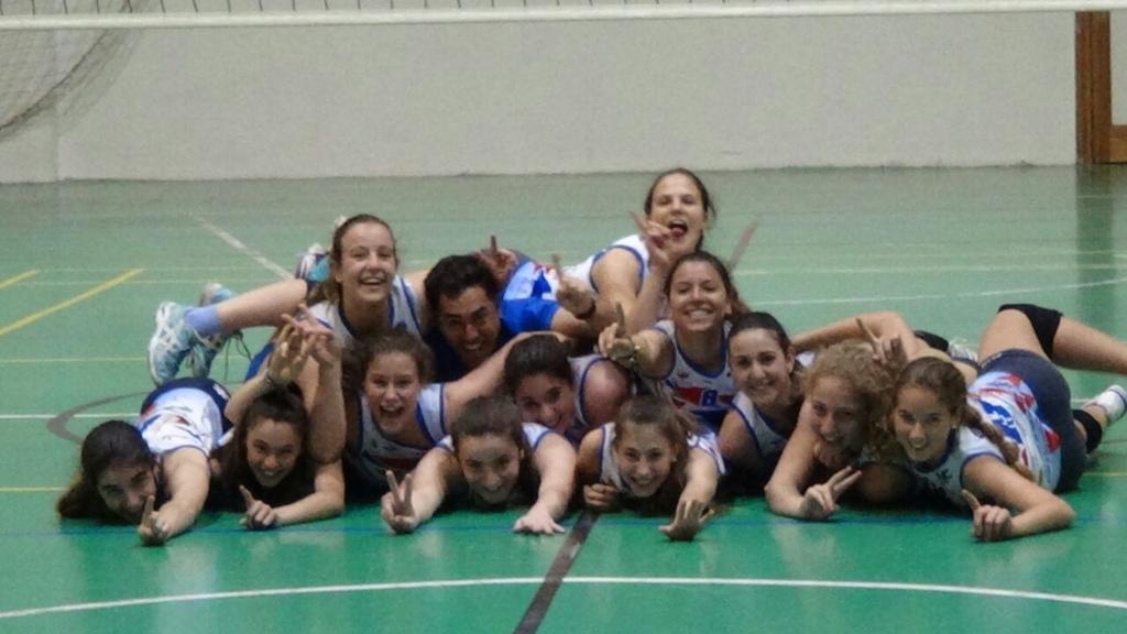 cristinard15's tweet photo. MAÑANAAAAAAAAAAAA #CADEBA15 http://t.co/vYd9ivPUil