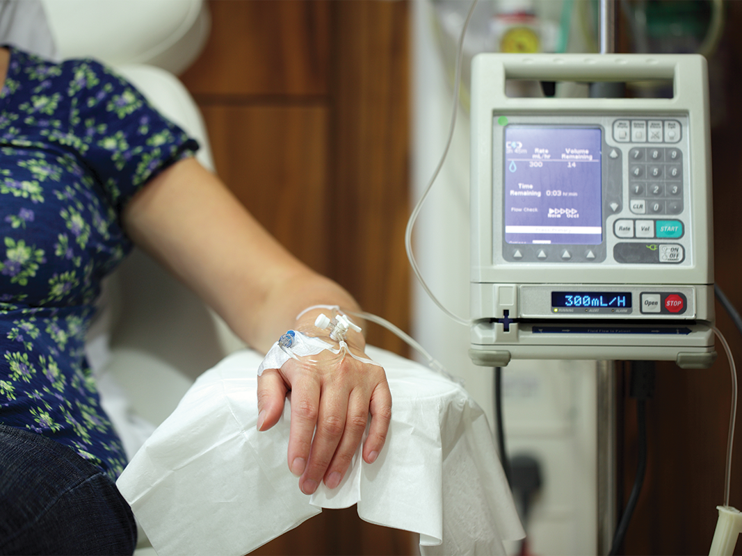 KasperskyLabArg's tweet photo. Expertos encuentran graves vulnerabilidades de seguridad en las bombas de infusión de Hospira https://t.co/XWteJZnb0v http://t.co/bBHvGrOxHa