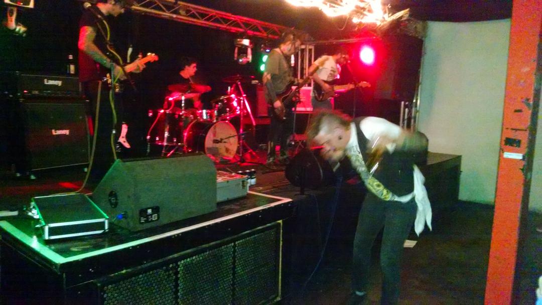 Harry Mackintosh Project live onstage and fucking having it right this very minute !,<a href="/RhythmFactoryUK/">Rhythm Factory</a>