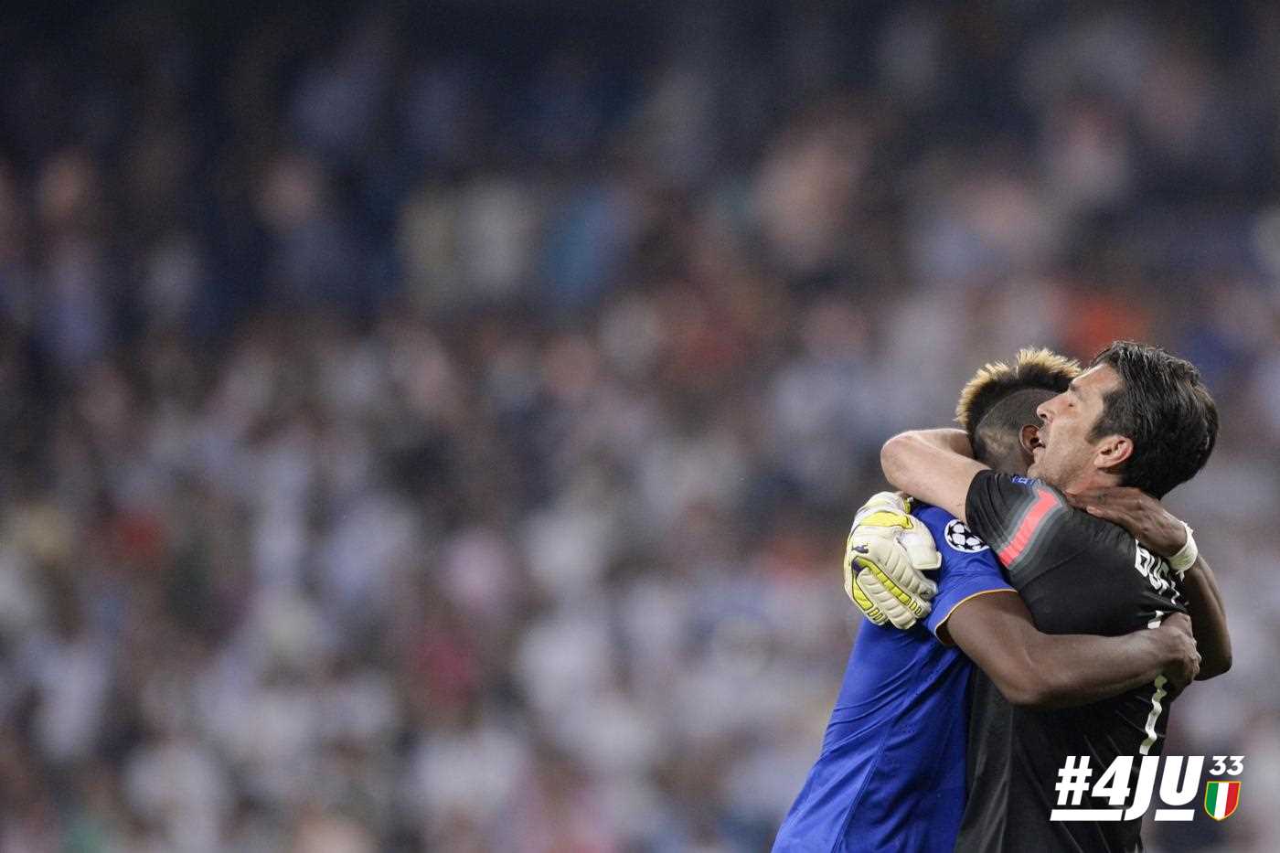 CE6oJX-WYAA4T_A.jpg:large