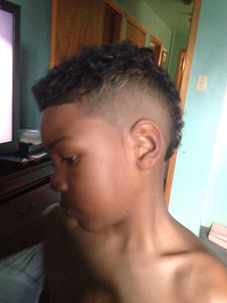 LasonSports902's tweet photo. @OBJ_3  can Jr get a RT he got your hair cut he wants to be just like you http://t.co/rhc06JSJQK