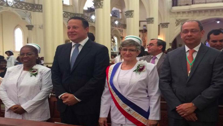 fedehumbert's tweet photo. Ayer, el Presidente @JC_Varela, se comprometió a mejorar la situación de las enfermeras del país. http://t.co/amEOG8doxl