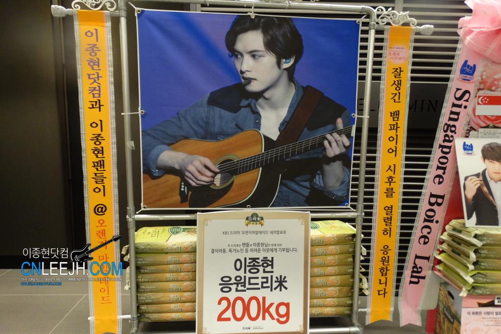 cnljhdotcom's tweet image. 0512 #오렌지마말레이드 제작발표회에서 기자분들에게 극칭찬을 받은 #이종현닷컴 서포트 내용이 궁금하시면 ==&amp;gt; cnleejonghyuncom.ivyro.net/zbxe/support/1…