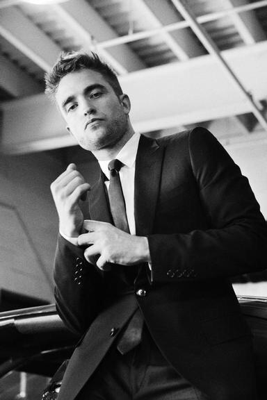 Happy birthday Robert Pattinson         and adored by Kristen Stewart 
