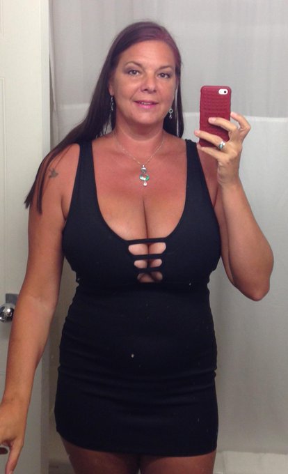 #Yyz #toronto available til friday morning http://t.co/hkAjYnnXJS<a href="/tag/yyz"class="tags">#Yyz</a><a href="/tag/toronto"class="tags">#toronto</a>