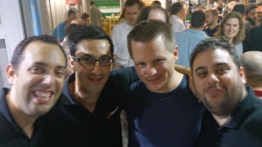 plugfestcon's tweet photo. .@zentyal tapas tour! #PlugfestCon http://t.co/8Z1tRPa9rH
