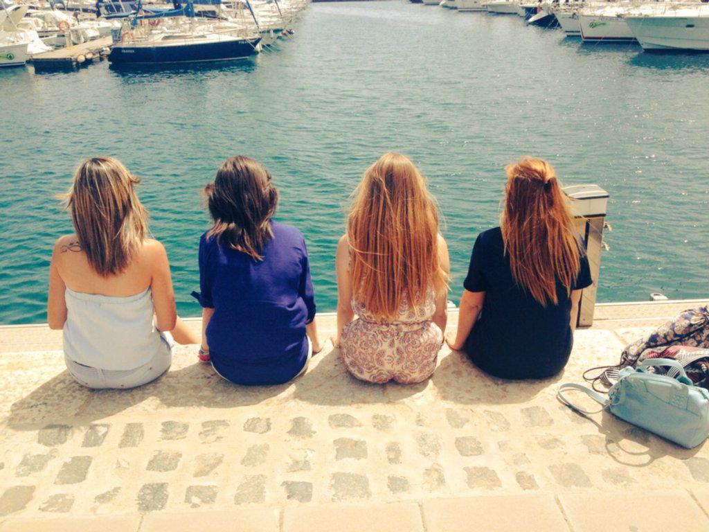 Neveralin's tweet photo. Después de un gran día juntos a mis #educadoras toca irse a dormir #BuenasNoches http://t.co/K1b8Fhu9Ha