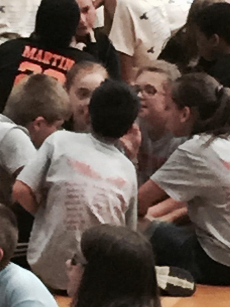 TonjaBrading's tweet photo. NES at JHS for 2015 Academic  Bowl  @kelbel2189 @strosegardner @mrsmconklin @AmandaLoo1980 @llawrence119 http://t.co/JeOmlpS5Ld