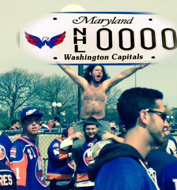 BWin1386's tweet photo. Isles fans for Caps @KFCBarstool @Jets57 http://t.co/Tc4lw81Aap