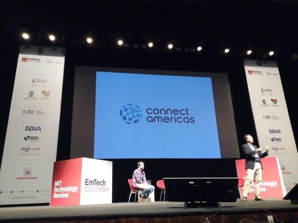 connectamericas's tweet photo. Fabrizio Opertti, de @el_BID, habla sobre http://t.co/qNzaZEFurb en el evento EmTech Colombia #emtechCO http://t.co/0dlU6fhIup