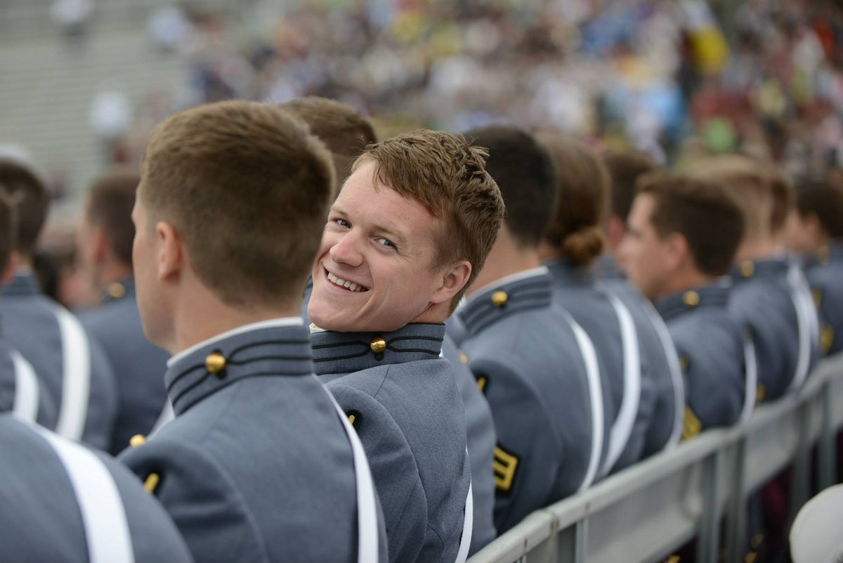 GreystoneUofOz's tweet photo. 100% of Greystoners at @WestPoint_USMA have either graduated or are on track to graduate. #WestPointWednesday http://t.co/44anXT2iAN
