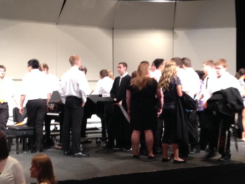 CindyScottDay's tweet photo. @FSD145 choral students getting ready to practice before annual Spring concert. @journalstandard http://t.co/c7vTMiBsMb