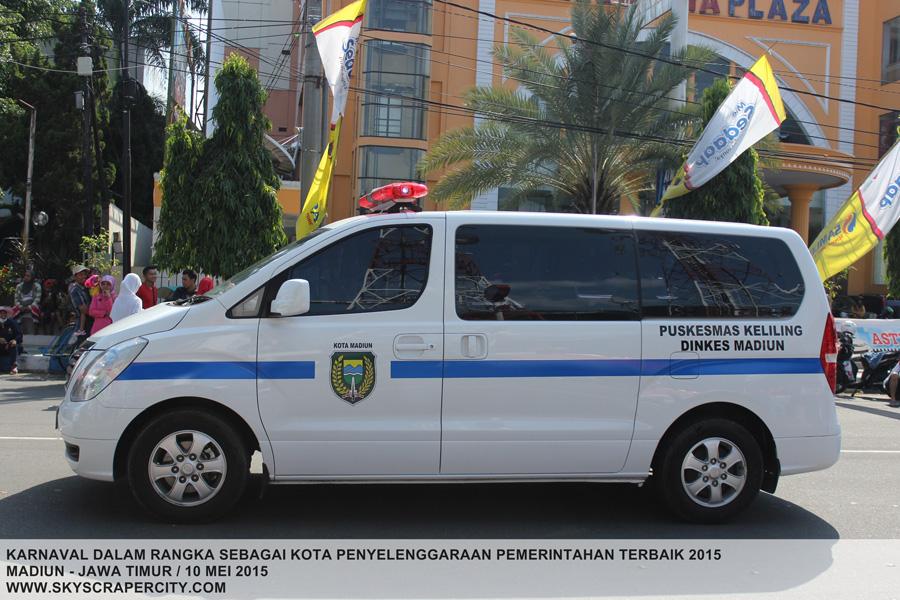 SSCMadiun's tweet photo. Karnaval di Madiun / 10 Mei 2015. sumber foto: http://t.co/1o6BxNSvt4. #skyscrapercity #madiun #jatim #indonesia http://t.co/ghBDtS0lLx