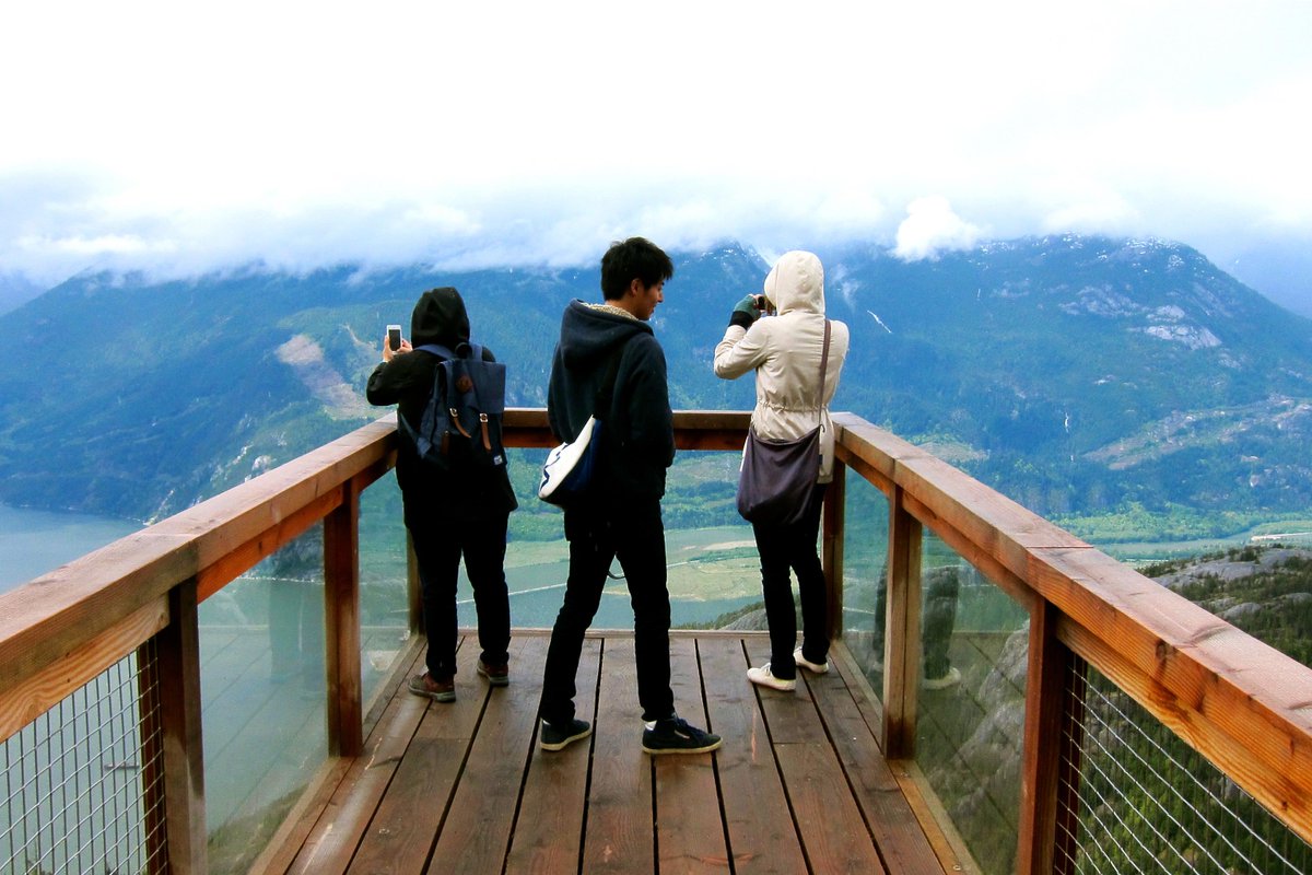 Lonely Planet tweet media