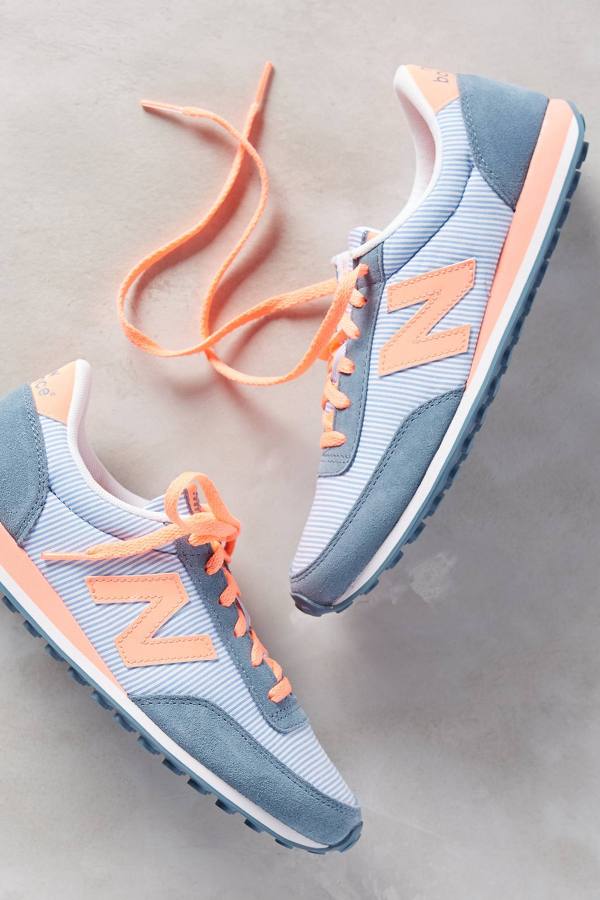 HeartThis's tweet photo. Still into the whole #athleisure movement? One of our fave sneakers for everyday #newbalance http://t.co/RczWlyvBo1 http://t.co/s3j51DkZtC