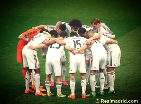 PauuRescia's tweet photo. Cuando un club tenga el historial del Real Madrid...festejen! #HalaMadrid ♡ http://t.co/ITM4EOMtit