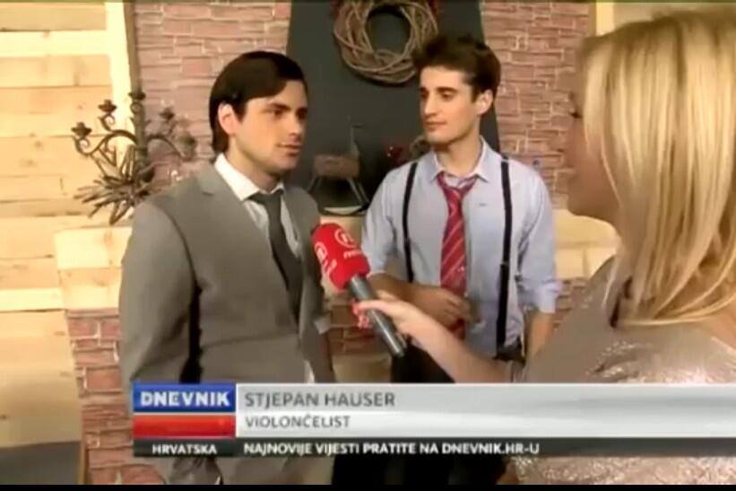 Love2Cellos's tweet photo. I think @lukasulic &amp; @stjepanhauser should dress like this more often.... 
PS: suspenders are AWESOME! http://t.co/fsybxcdzDF