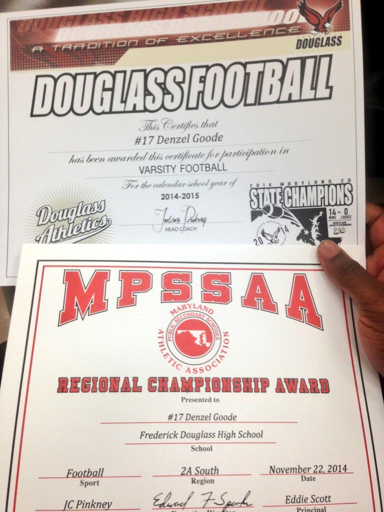 LoverManZell's tweet photo. that's what you call a student athlete 💪🏽😎 State Champs #DougBall http://t.co/dETi8Zv10K