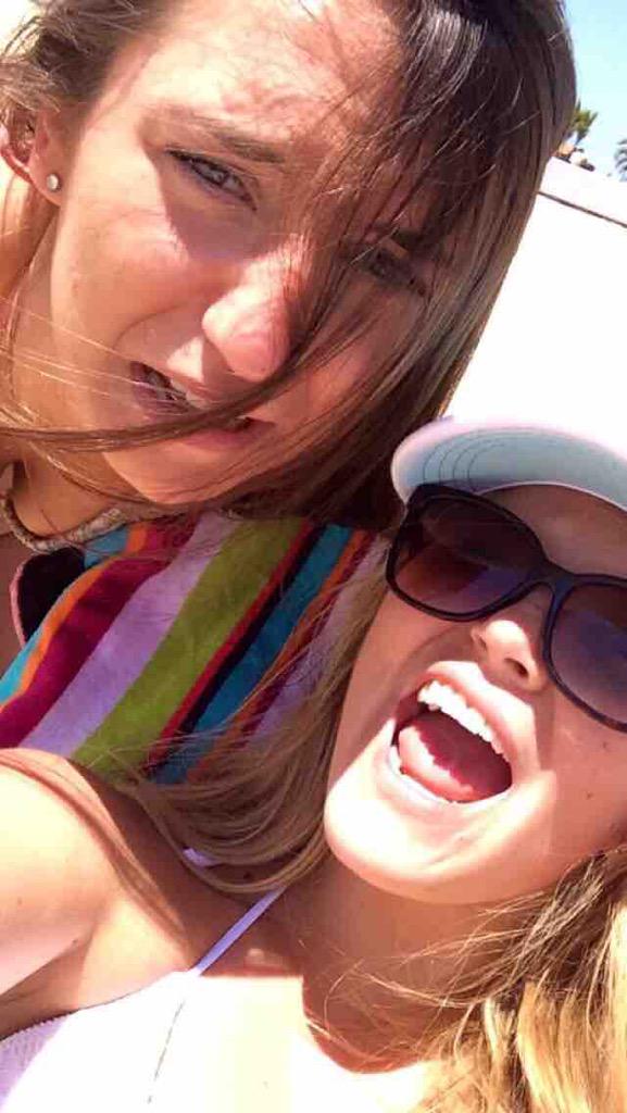 carsonnjarvis's tweet photo. Bres contact photo kills me every time it pops up on my phone #sorrybre http://t.co/UsJdjErfWD