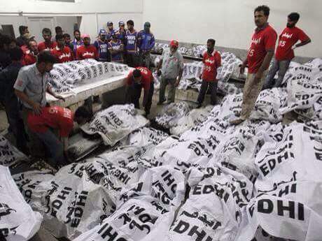 SayyedMAhsan's tweet photo. Ae Khuda Teri Jannat k Pechey, Ye Duniya Dozakh Hogayi :(

#IsmailiBusAttack #karachiBleedsAgain #13May2015 http://t.co/mgInisQlu3