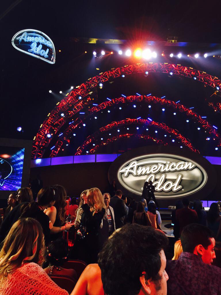 dizzyfeet's tweet image. Guess where I am. #Happy2B@IDOL