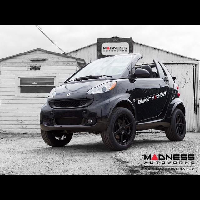 MADNESSAutowork's tweet photo. it's not madness, it's SMART MADNESS!
#smartmadness #smart #smart453 #smartusa #smartcars #smartfortwo451 #smart451… http://t.co/NwvXWDAGVl