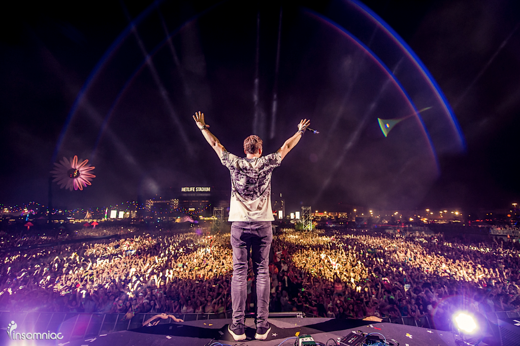 EDC_LasVegas's tweet photo. .@Hardwell returns to take on #EDCNY! 🙌 🎉

Don't miss out ➙ http://t.co/hmjme7C4ET http://t.co/iXFsJZd78p
