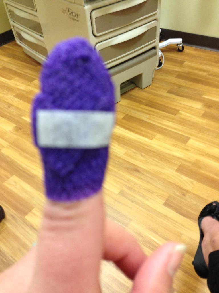 KatieKeever's tweet photo. Sliced a chunk of my finger off, good times. #ouch http://t.co/JEiyaLiGYE