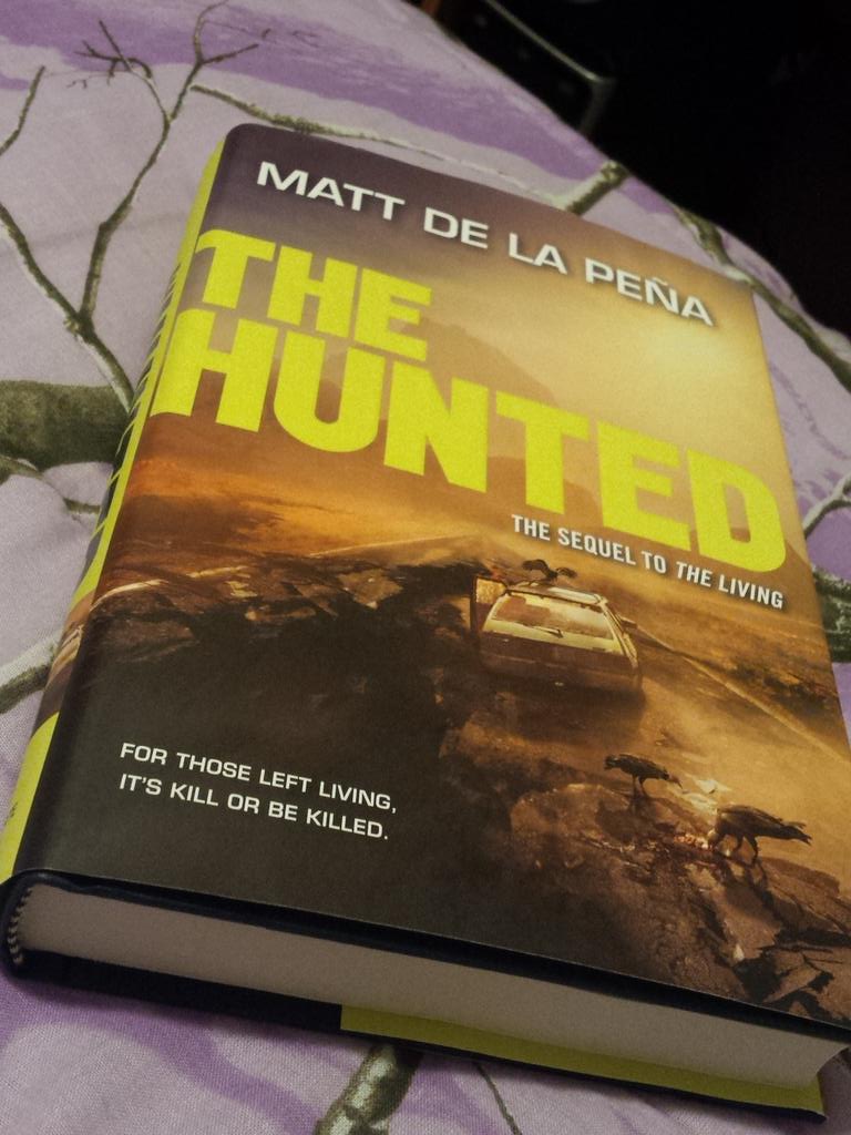 OAWD45's tweet photo. Can't wait for Tomorrow to start this book with my class!(:  @mattdelapena  @smclavette http://t.co/UFIgcmlvb7