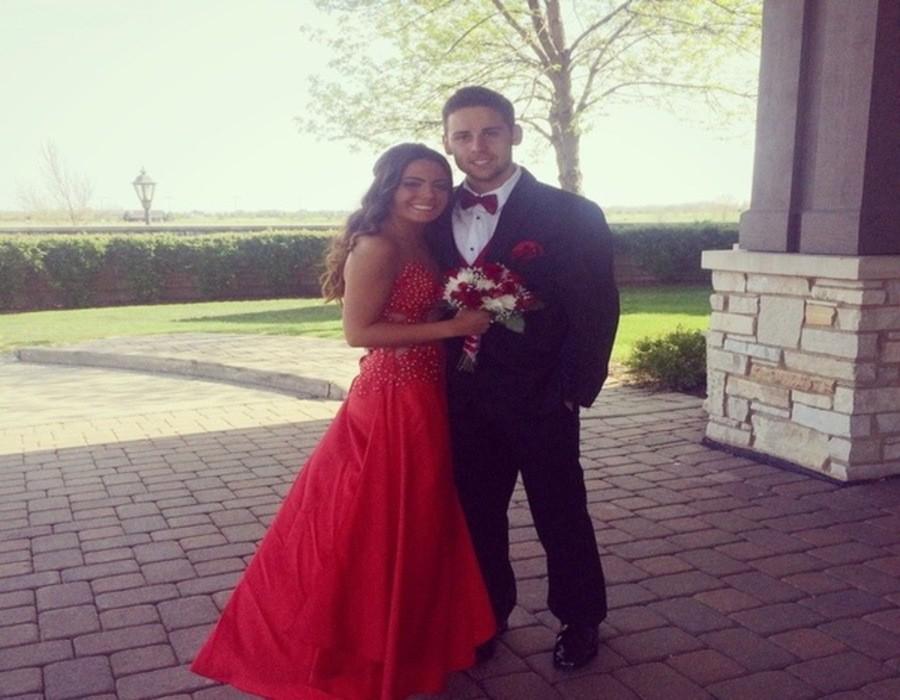 NorthStarBeat's tweet photo. @Jesstamburoo spills style secrets on how to pair the perf hairdo with your perf prom dress: http://t.co/gowbvdtTGw http://t.co/dNaXHxR8VO