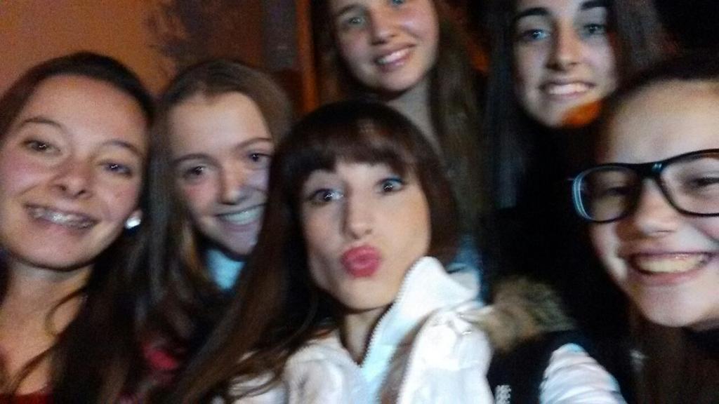 JooseDaniele's tweet image. #Almaenpaz #Selfie con @magdalenabravi !!! IDOLA