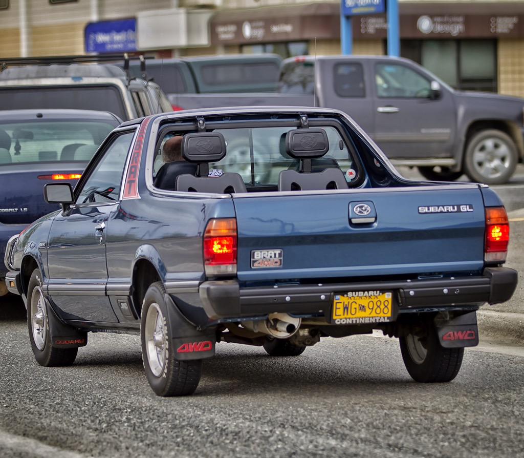 n0sev's tweet image. This #Subaru #brat all shined up for #anchorage #summer cruising 🔆 and the chairs in the bed 👌