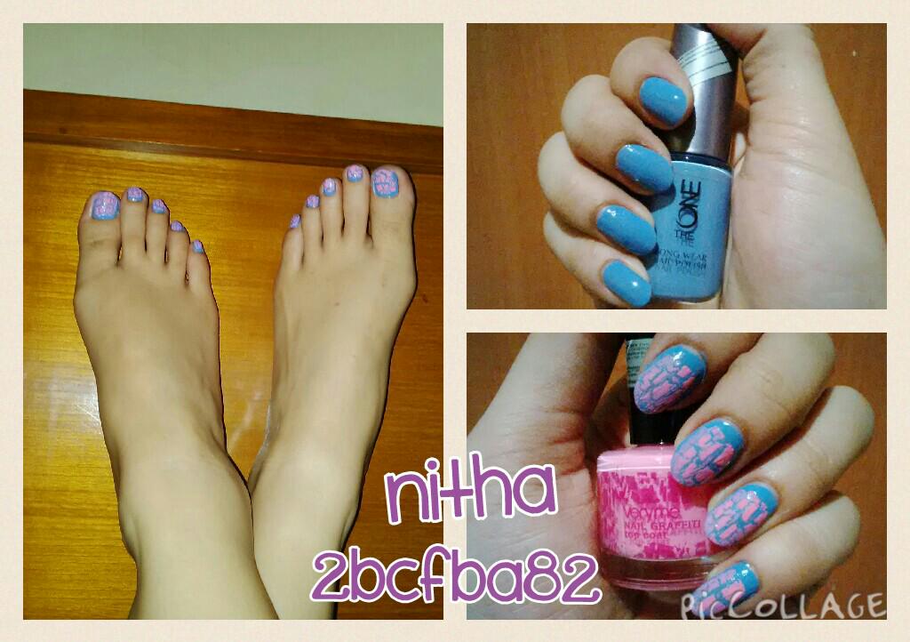 nengnits's tweet photo. The ONE long wear nail polish wrn breeze blue+very me nail grafitti top coat wrn pink...sapa mau? pm ya http://t.co/GeKzEYvnCI