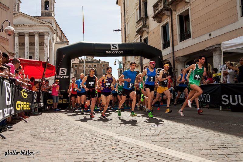 La partenza alla CITYTRAIL di Schio del 10 maggio. Una gara che ha lasciato il segno già alla prima edizione.