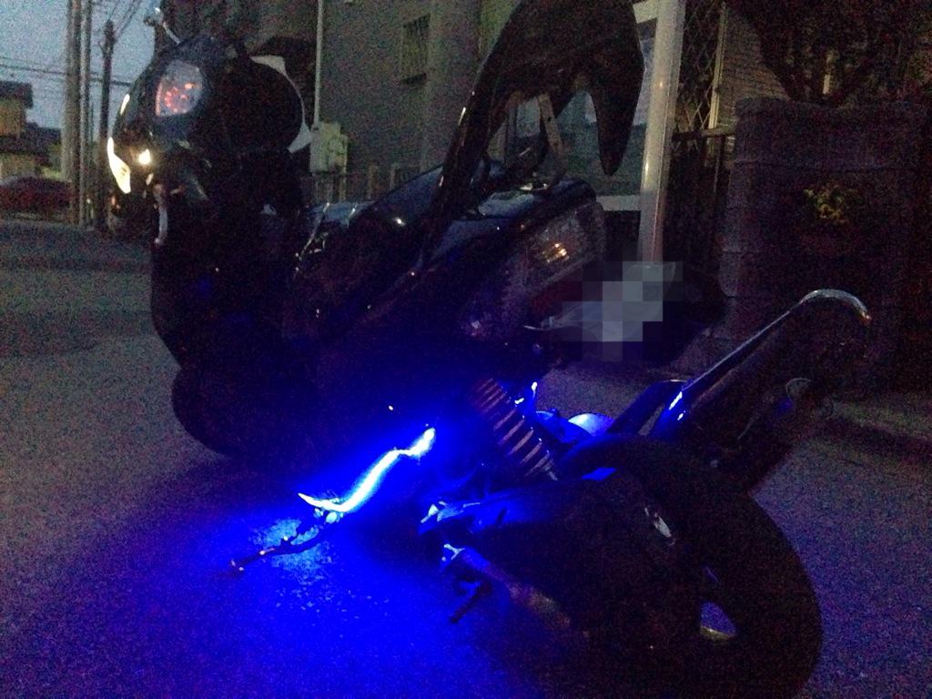 hiryuu114's tweet photo. ZX売ります！
改造点
ロンスイ
プロジェクター
跳ね上げ
レインボーLEDテープ
ZERO130kmメーター
クルクルテール
車外サス
気になる方DMください http://t.co/vtTNaTnfJm