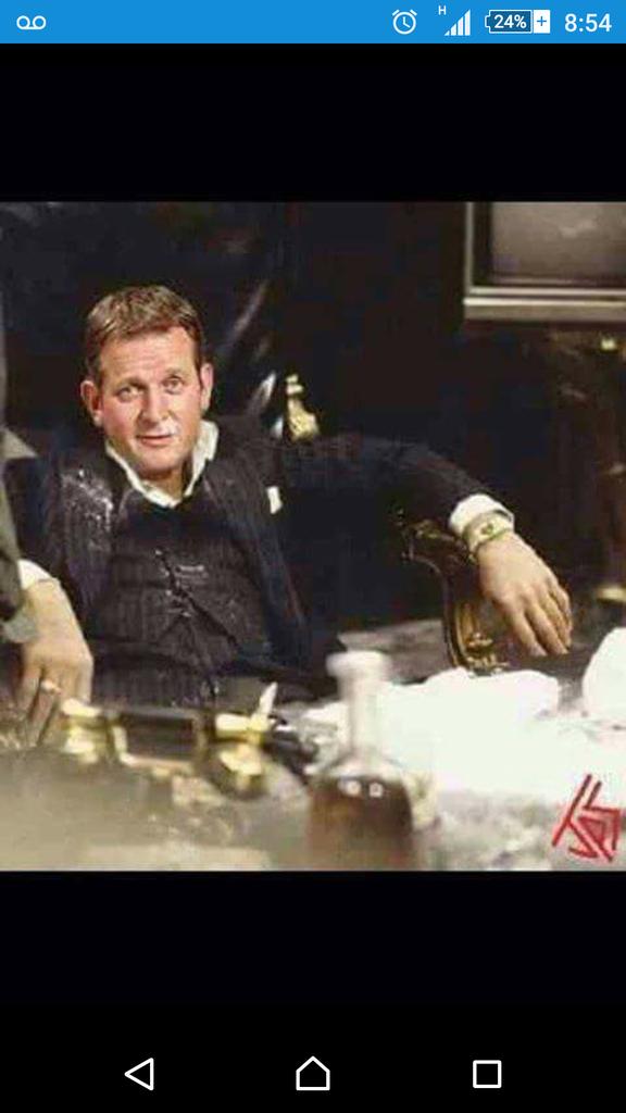 GL0V3R_87's tweet photo. Someone call @Graham_jkyle jk has gone off the rails 😂😂😂😵😵💪👃 👃 http://t.co/lI02X6la1D