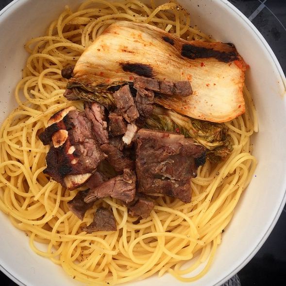 Jingogaeuk's tweet photo. Experimenting with dinner last night...galbi, kimchi and spaghetti - what foods do you like to mix together? #fusion http://t.co/zVcXZ0uOwE