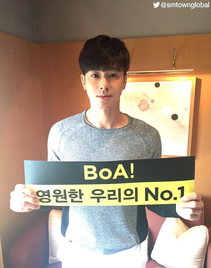 SMTOWNGLOBAL's tweet photo. #TVXQ! Supports #BoA(@BoAkwon)'s Comeback! http://t.co/pgnz8cEyIP