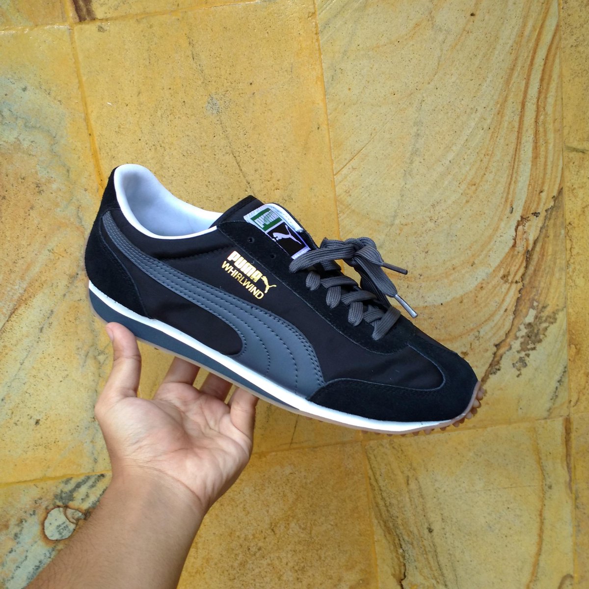 Puma Whirlwind
Size 43
Rp 450.000
ORIGINAL BNIB
<a href="/Twenreeber/">TWNRBR store</a> <a href="/sneakerhead_bdg/">Sneakerhead Store</a> @tokosepatuindo