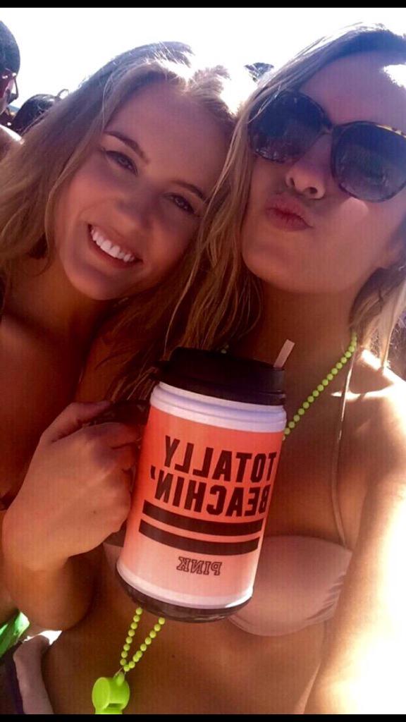 ShaniAlexis's tweet image. #RIPPCB glad I got to experience you on your last year. It was real. Real fun. 😘 #bestweekofmylife