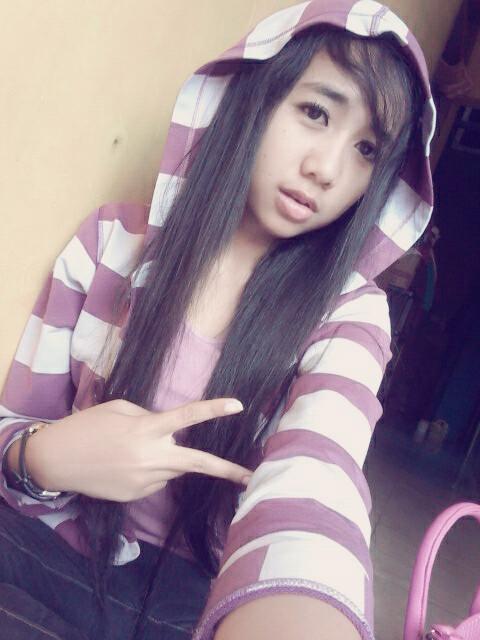 devikamala1247's tweet photo. Kenali lah aku😍 http://t.co/3QNdrpwupj
