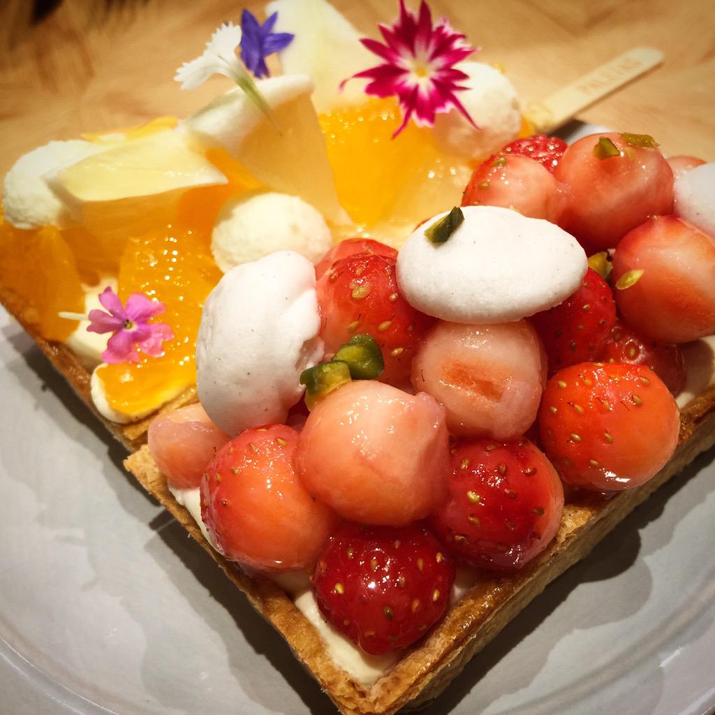 O Xrhsths アイスマン福留 Sto Twitter 東京ミッドタウンのガレリア B1f にある パレタスカフェ Fresh Fruit Bar タルト がおいしそうで注文したあと気づいたんだけど これ アイスじゃなかった Paletas Http T Co Vdcqqccagj