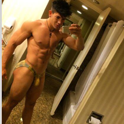 Alexpirates's tweet photo. #OMG #BubbleButt #IWannaTakeABite #WrapMyArmsAroundYou http://t.co/uK7XiKxjKg