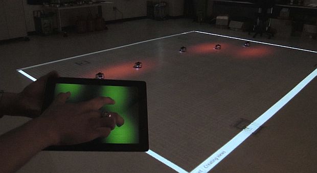 TechieTonics's tweet image. Controlling bots via Tablet: Multi-Robot System Interface techietonics.com/robo-tonics/co… #robotics
