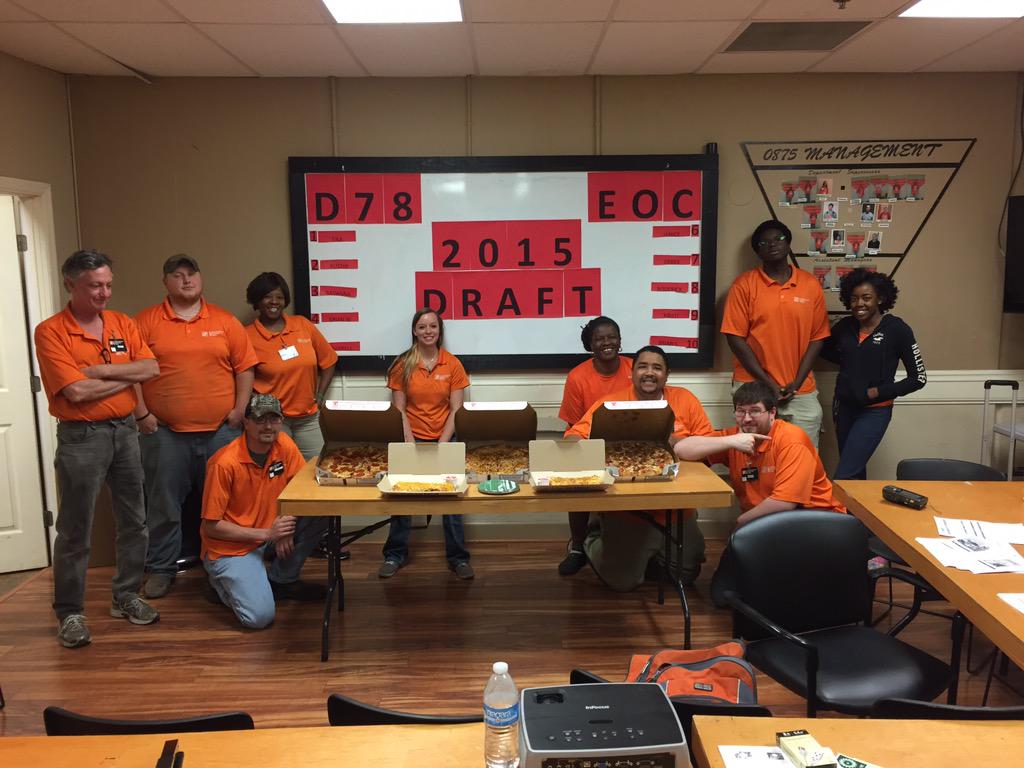 MEM_D78's tweet photo. The order is set and everyone is ready to let their voices be heard #HDEOCDRAFT #EveryOneCounts http://t.co/HDUTAKHnnM