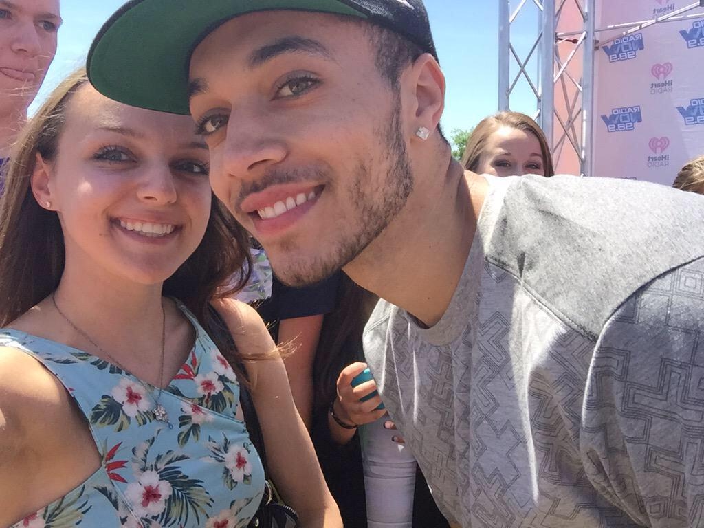 KalinUpdates's tweet image. Pictures from the show today in KENTUCKY 🎉🎉