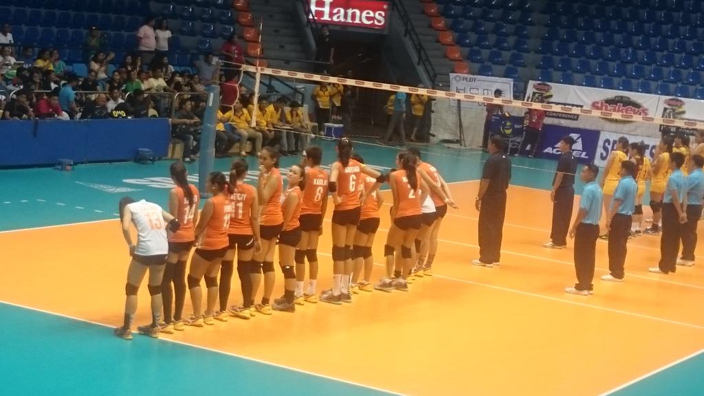 Alyssanity_02's tweet photo. PLDT HOME ULTERA. #SVLSemis #PLDTvsCAGAYAN http://t.co/YLuQ4iQqDW
