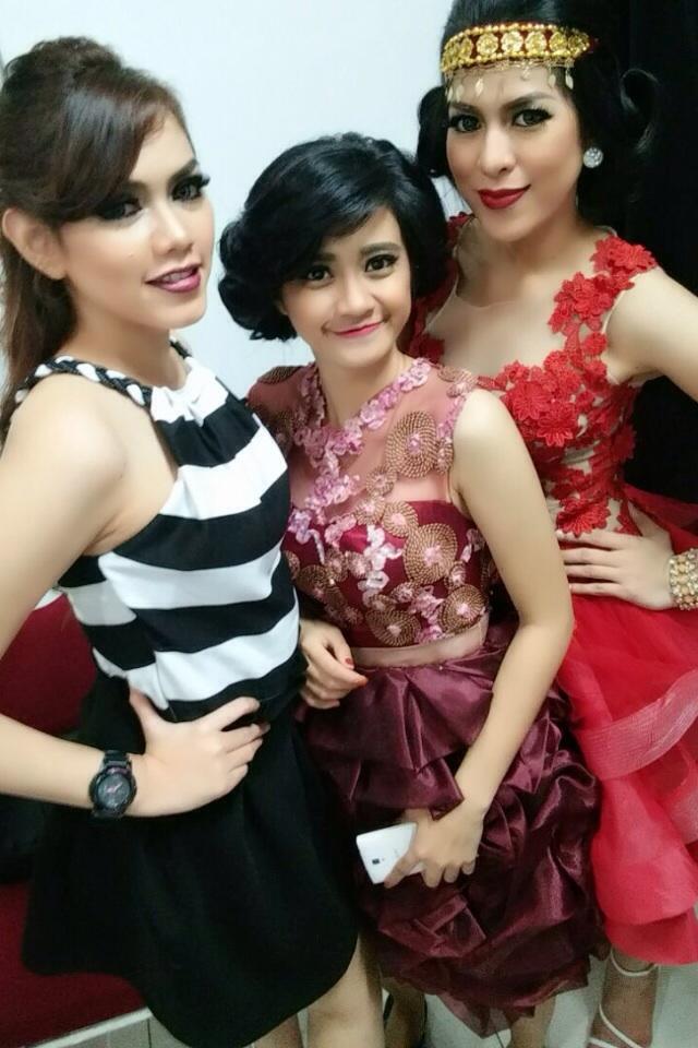 RealBarbiers's tweet photo. @Barbieangie2 http://t.co/sAVtwUniIc