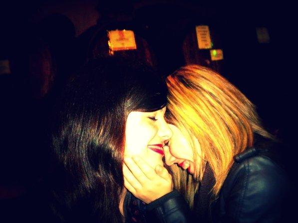 Helensperez's tweet photo. Always ❤❤ @alesitapaez http://t.co/9k2T0Y3u7J